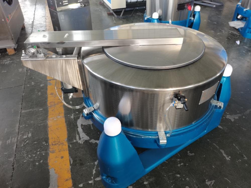 Industrial Dehydrator for Garments & Fabrics
